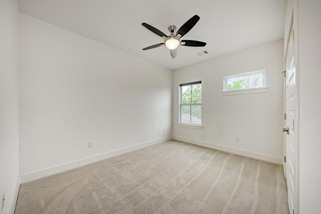 1000 Taulbee LN B, Austin, TX 78757