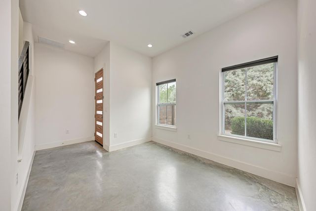 1000 Taulbee LN B, Austin, TX 78757