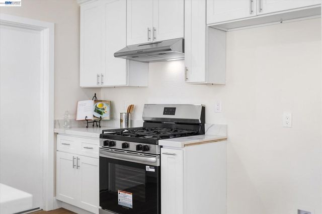 26095 Underwood Ave, Hayward, CA 94544