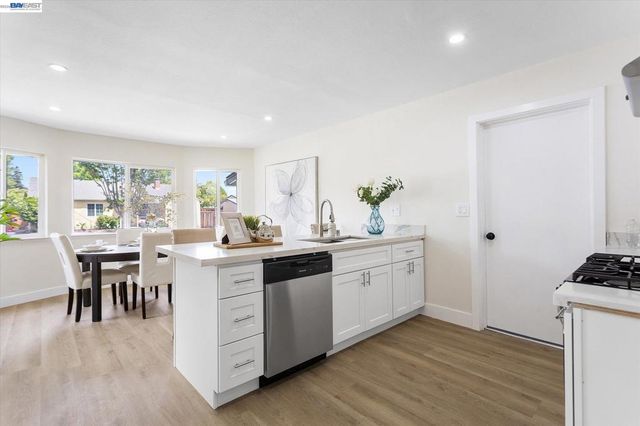 26095 Underwood Ave, Hayward, CA 94544