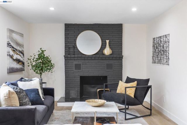 26095 Underwood Ave, Hayward, CA 94544