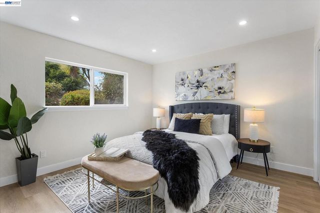 26095 Underwood Ave, Hayward, CA 94544
