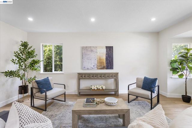 26095 Underwood Ave, Hayward, CA 94544