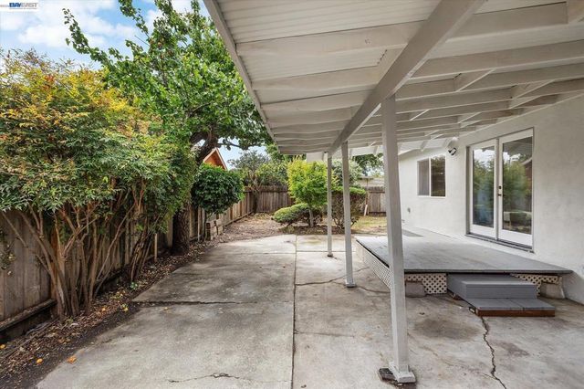 26095 Underwood Ave, Hayward, CA 94544
