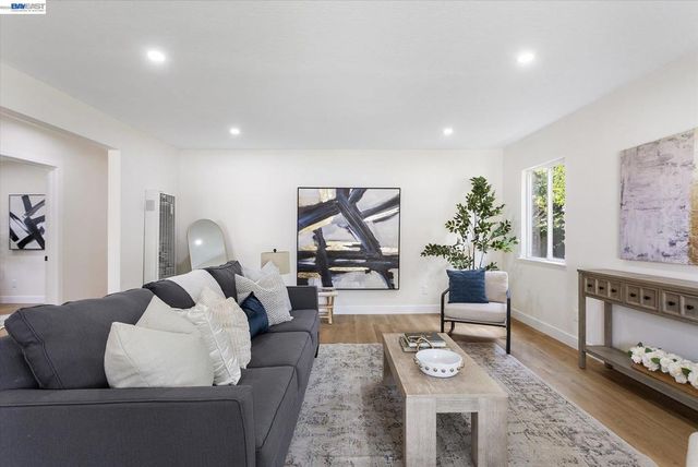 26095 Underwood Ave, Hayward, CA 94544
