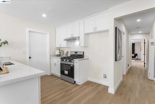 26095 Underwood Ave, Hayward, CA 94544
