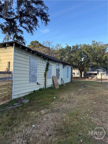 819 W 52nd, Savannah, GA 31405