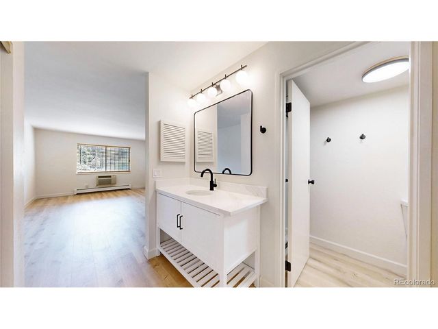 13661 E Marina Dr 110, Aurora, CO 80014