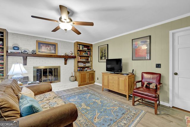 748 Glen Circle, Lawrenceville, GA 30044