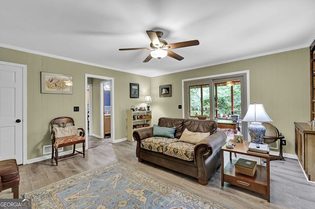 748 Glen Circle, Lawrenceville, GA 30044