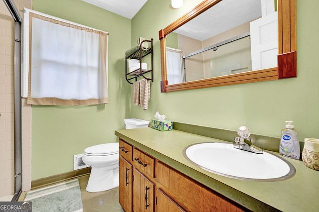 748 Glen Circle, Lawrenceville, GA 30044