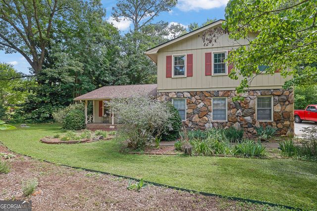 748 Glen Circle, Lawrenceville, GA 30044