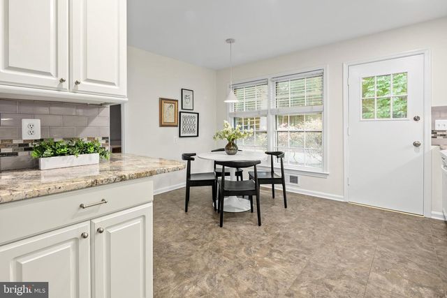 7018 OLD CABIN LN, North Bethesda, MD 20852