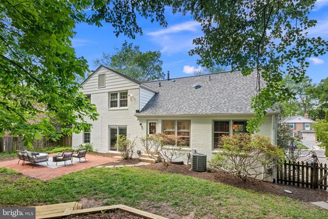 7018 OLD CABIN LN, North Bethesda, MD 20852
