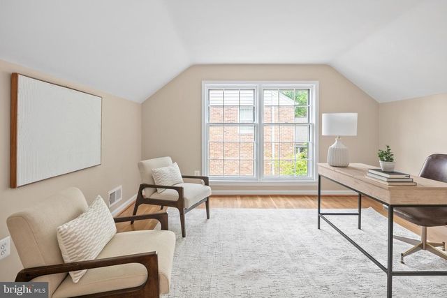 7018 OLD CABIN LN, North Bethesda, MD 20852