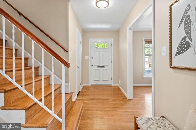 7018 OLD CABIN LN, North Bethesda, MD 20852