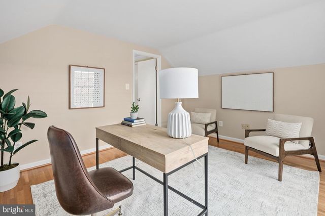 7018 OLD CABIN LN, North Bethesda, MD 20852