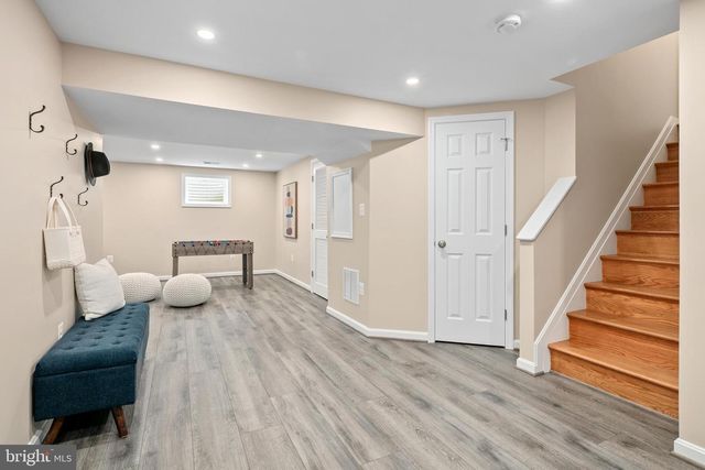 7018 OLD CABIN LN, North Bethesda, MD 20852