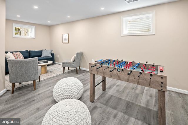 7018 OLD CABIN LN, North Bethesda, MD 20852