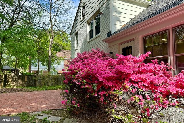 7018 OLD CABIN LN, North Bethesda, MD 20852