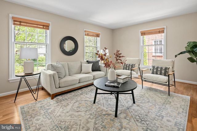 7018 OLD CABIN LN, North Bethesda, MD 20852