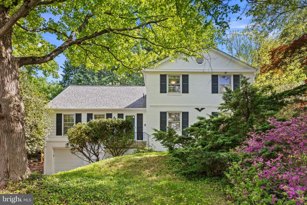 7018 OLD CABIN LN, North Bethesda, MD 20852