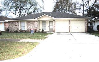 13615 Elm Court, Sugar Land, TX 77498