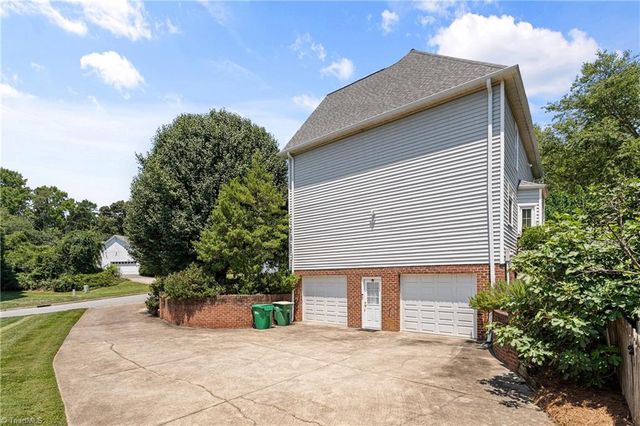 215 Brookfarm Trail, Lewisville, NC 27023