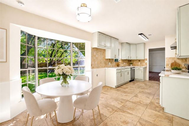 15207 Pleasant Valley Road, Houston, TX 77062