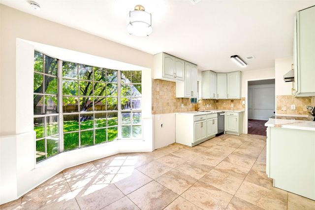 15207 Pleasant Valley Road, Houston, TX 77062