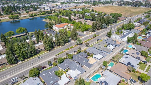 6250 N Fresno Street, Fresno, CA 93710