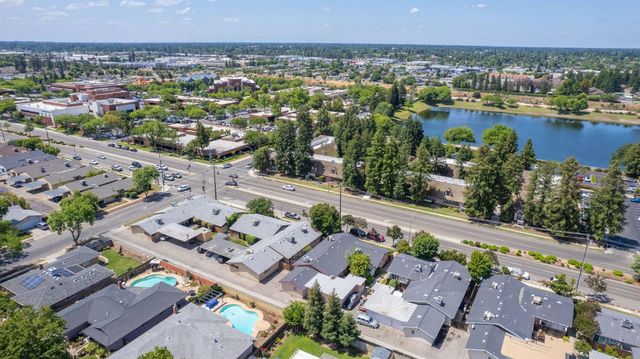 6250 N Fresno Street, Fresno, CA 93710