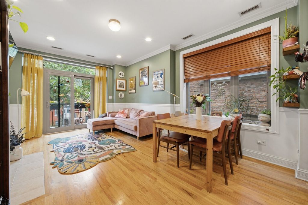 2710 W Thomas Street 2, Chicago, IL 60622 — photo 3