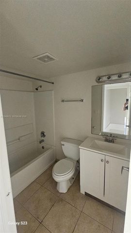 523 SW 1st Ct, Boynton Beach, FL 33435