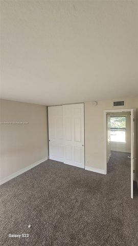 523 SW 1st Ct, Boynton Beach, FL 33435