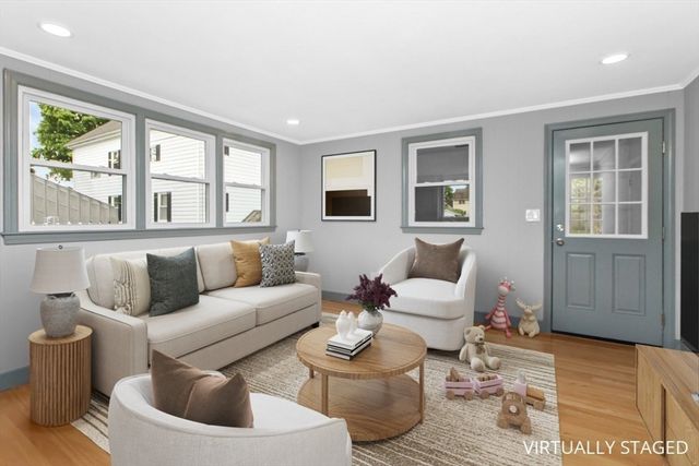 29 Harbor St, Danvers, MA 01923