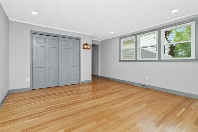 29 Harbor St, Danvers, MA 01923
