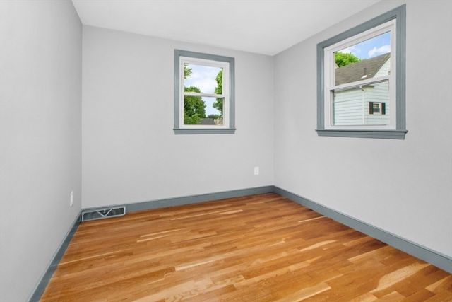 29 Harbor St, Danvers, MA 01923