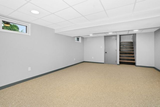 29 Harbor St, Danvers, MA 01923