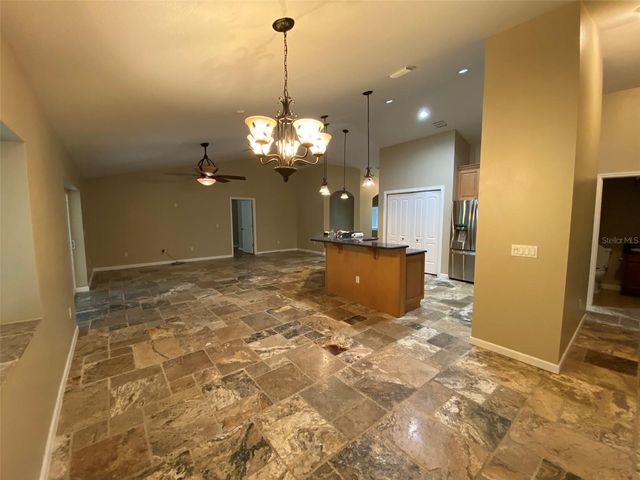 1800 COUNTY ROAD 426 N, Oviedo, FL 32765