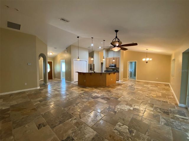 1800 COUNTY ROAD 426 N, Oviedo, FL 32765