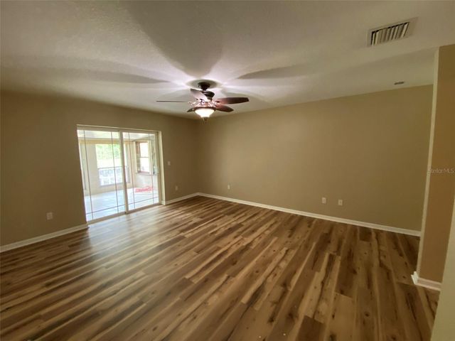 1800 COUNTY ROAD 426 N, Oviedo, FL 32765