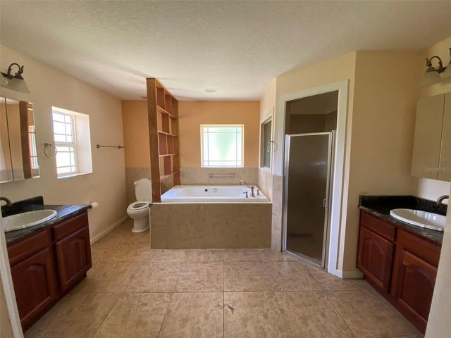 1800 COUNTY ROAD 426 N, Oviedo, FL 32765