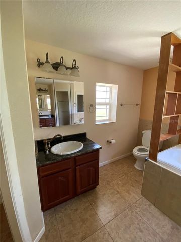 1800 COUNTY ROAD 426 N, Oviedo, FL 32765
