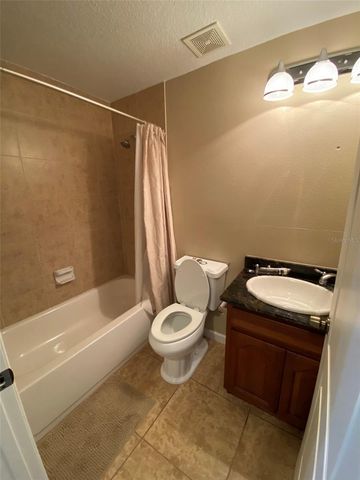 1800 COUNTY ROAD 426 N, Oviedo, FL 32765