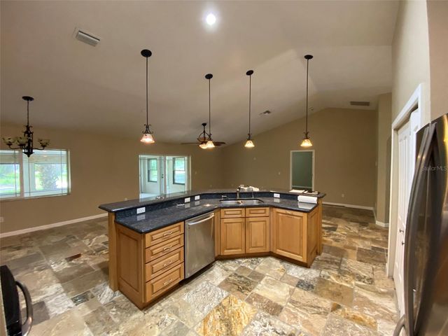 1800 COUNTY ROAD 426 N, Oviedo, FL 32765