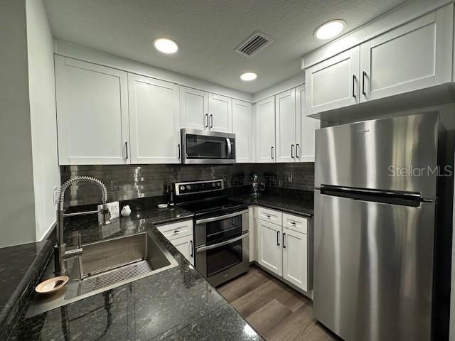 107 BRADFORD BEACH COURT 107, Tampa, FL 33609