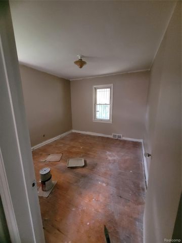 3874 Seneca Street, Detroit, MI 48214