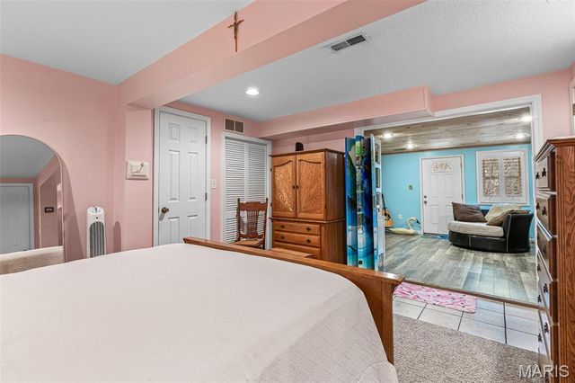 11466 Cheyenne, Unincorporated, MO 63670