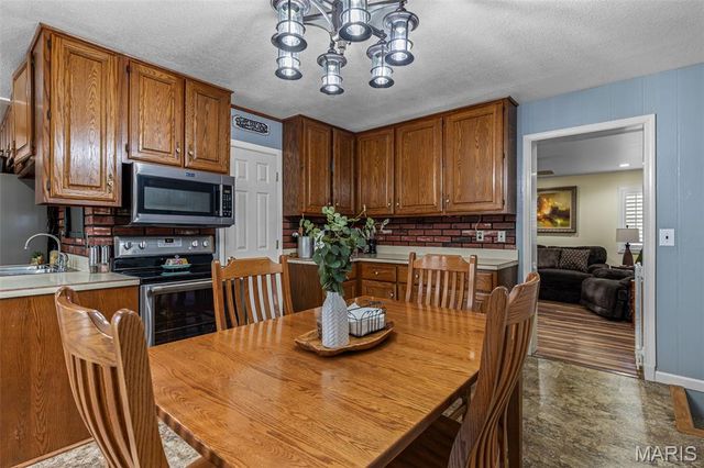 11466 Cheyenne, Unincorporated, MO 63670